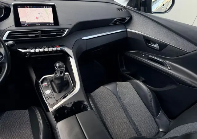 PEUGEOT 3008 BlueHDi 150 Stop & Start Allure