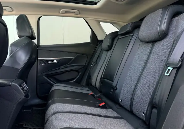 PEUGEOT 3008 BlueHDi 150 Stop & Start Allure