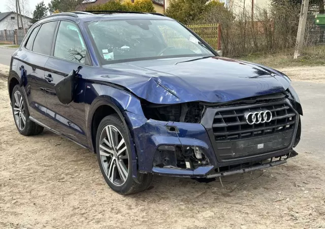 AUDI Q5 35 TDI S tronic S line business