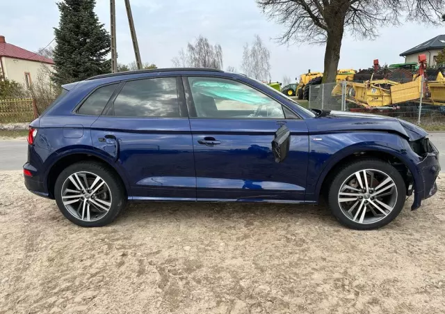 AUDI Q5 35 TDI S tronic S line business