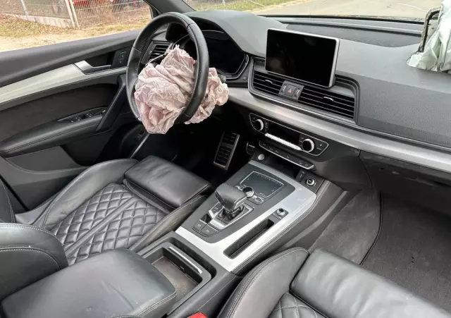 AUDI Q5 35 TDI S tronic S line business