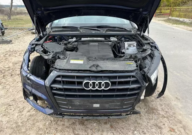 AUDI Q5 35 TDI S tronic S line business