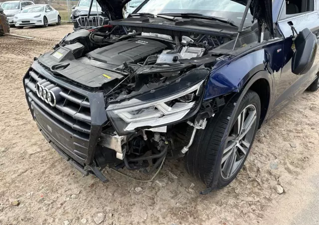 AUDI Q5 35 TDI S tronic S line business