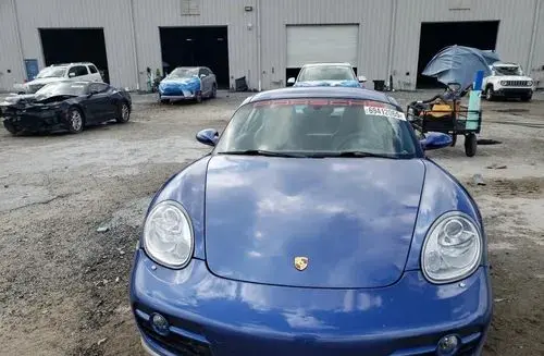PORSCHE Cayman 