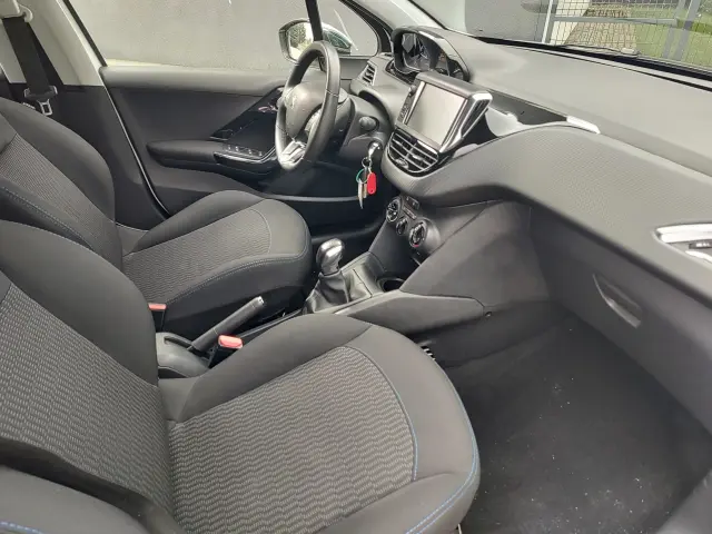 PEUGEOT 208 Active S&S