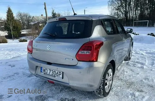 SUZUKI Swift 