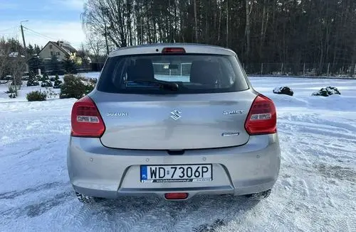SUZUKI Swift 