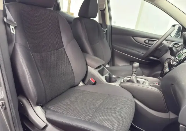 NISSAN Qashqai 1.2 DIG-T N-Tec EU6