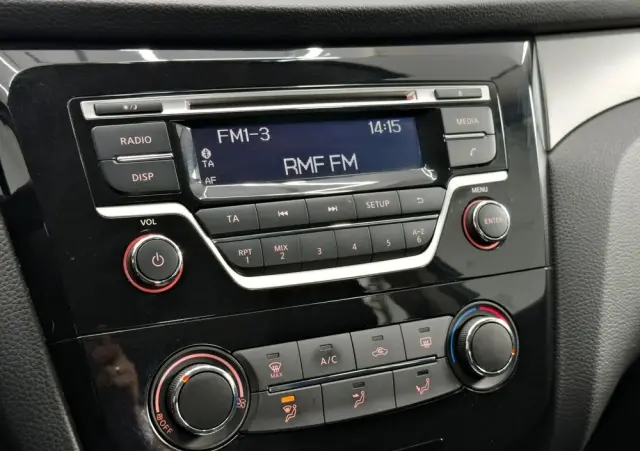 NISSAN Qashqai 1.2 DIG-T N-Tec EU6