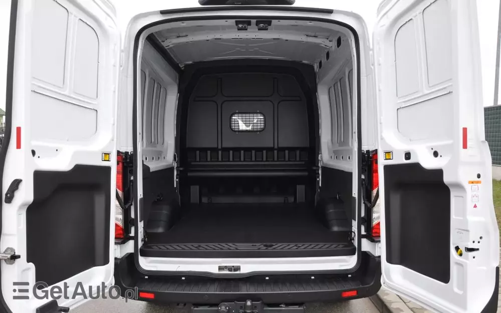 FORD TRANSIT L3H2 DCiV RWD TREND 7os BRYGADOWY FABRYCZNIE NOWY DOSTĘPNY OD RĘKI NA GWARANCJI 
