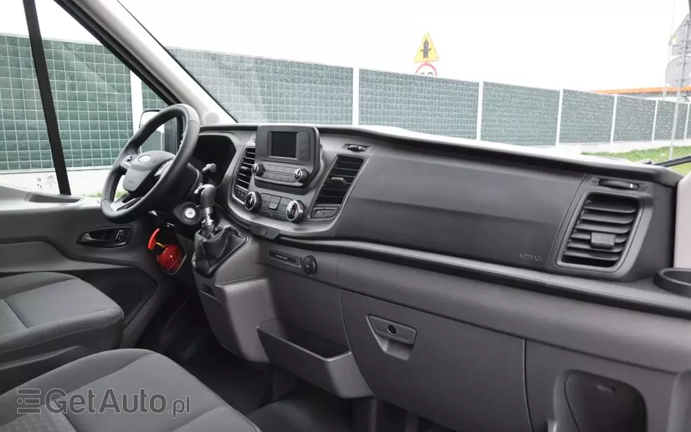 FORD TRANSIT L3H2 DCiV RWD TREND 7os BRYGADOWY FABRYCZNIE NOWY DOSTĘPNY OD RĘKI NA GWARANCJI 