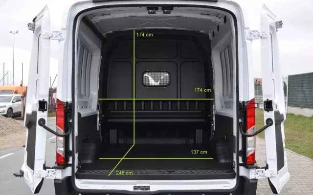 FORD TRANSIT L3H2 DCiV RWD TREND 7os BRYGADOWY FABRYCZNIE NOWY DOSTĘPNY OD RĘKI NA GWARANCJI 