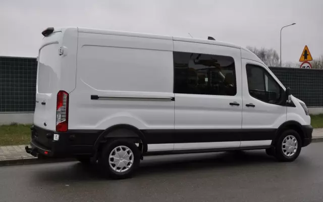 FORD TRANSIT L3H2 DCiV RWD TREND 7os BRYGADOWY FABRYCZNIE NOWY DOSTĘPNY OD RĘKI NA GWARANCJI 