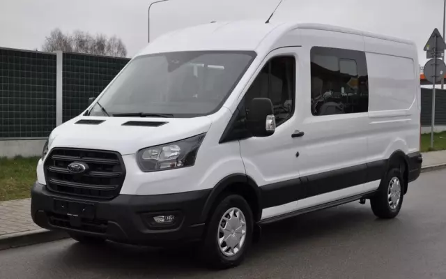 FORD TRANSIT L3H2 DCiV RWD TREND 7os BRYGADOWY FABRYCZNIE NOWY DOSTĘPNY OD RĘKI NA GWARANCJI 