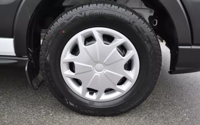 FORD TRANSIT L3H2 DCiV RWD TREND 7os BRYGADOWY FABRYCZNIE NOWY DOSTĘPNY OD RĘKI NA GWARANCJI 