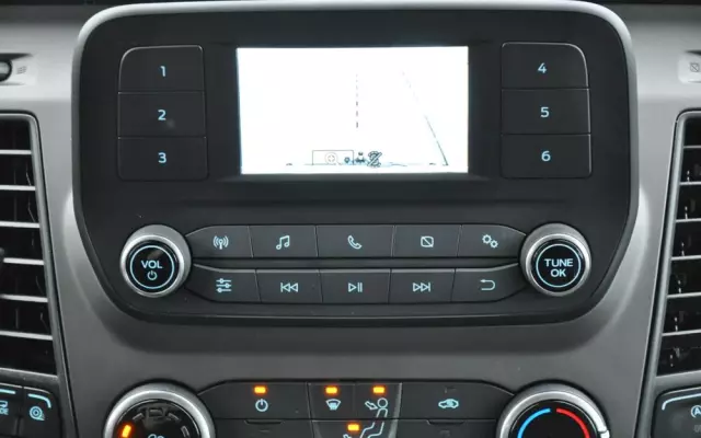 FORD TRANSIT L3H2 DCiV RWD TREND 7os BRYGADOWY FABRYCZNIE NOWY DOSTĘPNY OD RĘKI NA GWARANCJI 