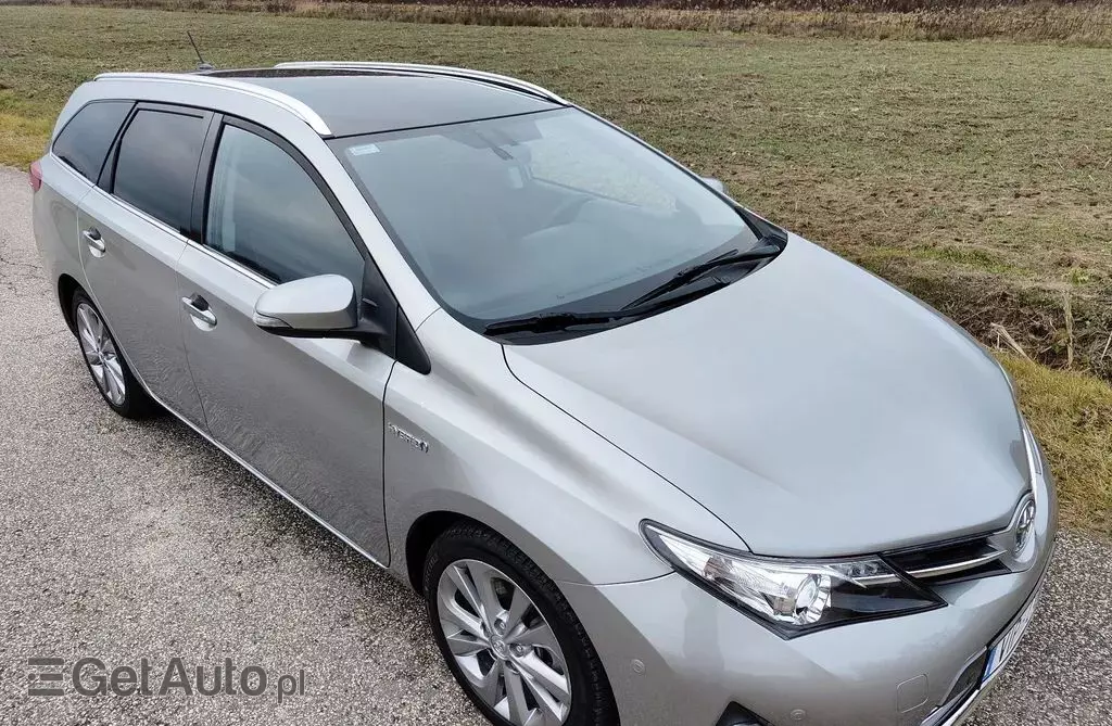 TOYOTA Auris 1.8 VVT-i (136 KM) Hybrid E-CVT