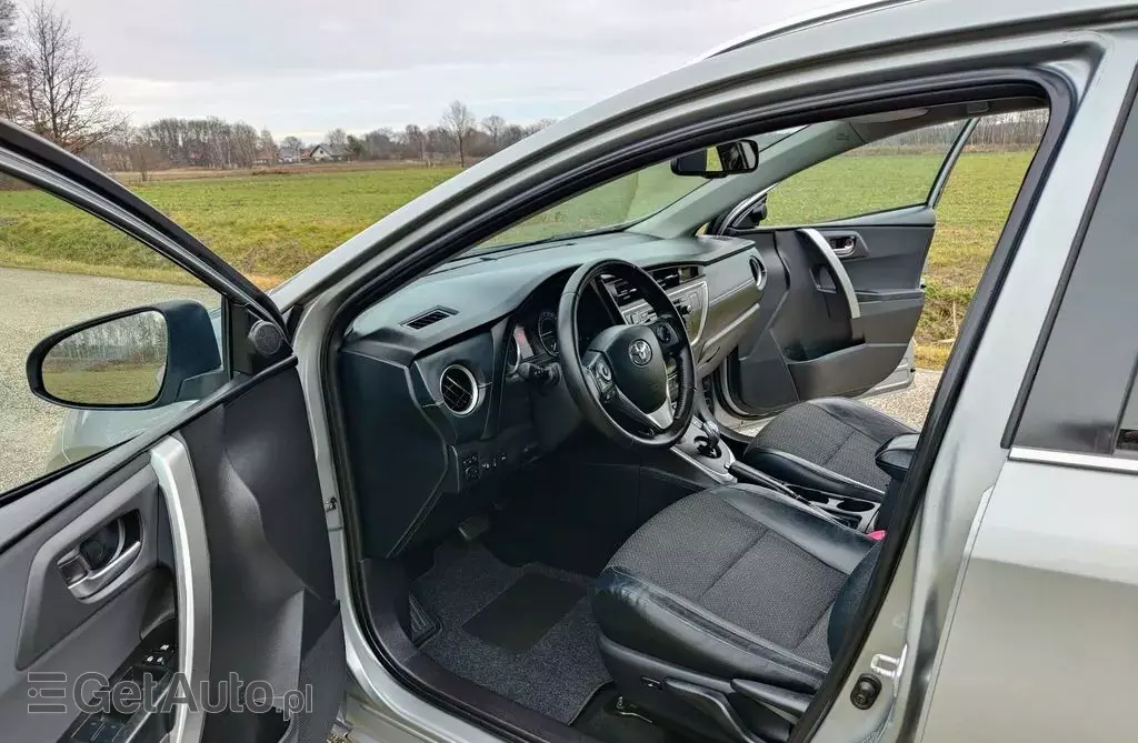 TOYOTA Auris 1.8 VVT-i (136 KM) Hybrid E-CVT