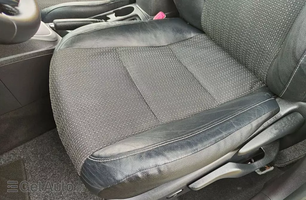 TOYOTA Auris 1.8 VVT-i (136 KM) Hybrid E-CVT