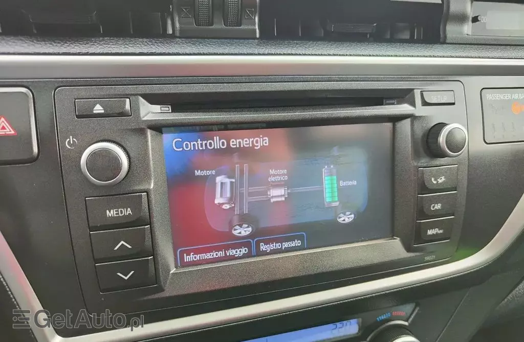 TOYOTA Auris 1.8 VVT-i (136 KM) Hybrid E-CVT