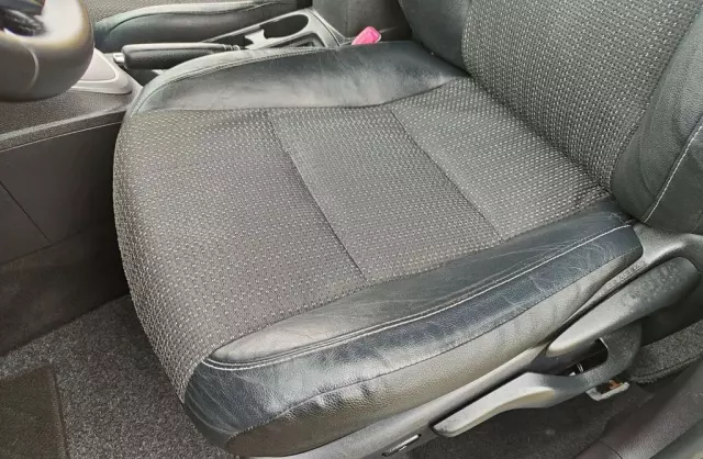 TOYOTA Auris 1.8 VVT-i (136 KM) Hybrid E-CVT