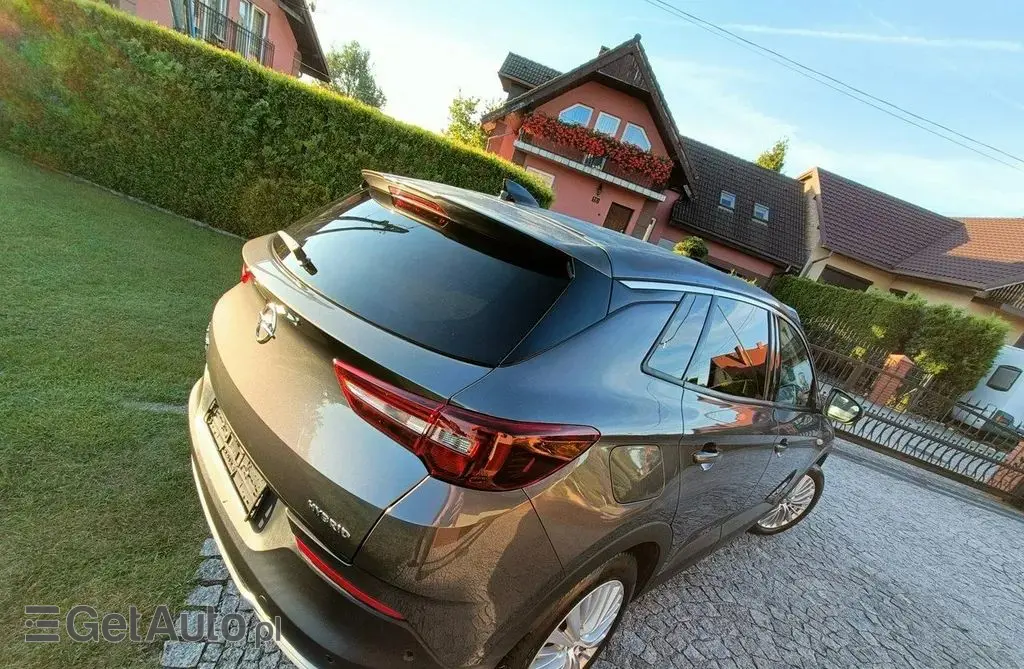 OPEL Grandland 