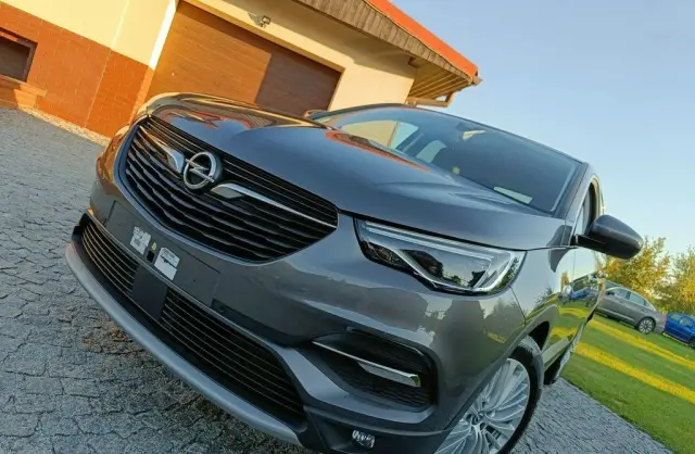 OPEL Grandland 