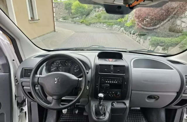 PEUGEOT Expert 