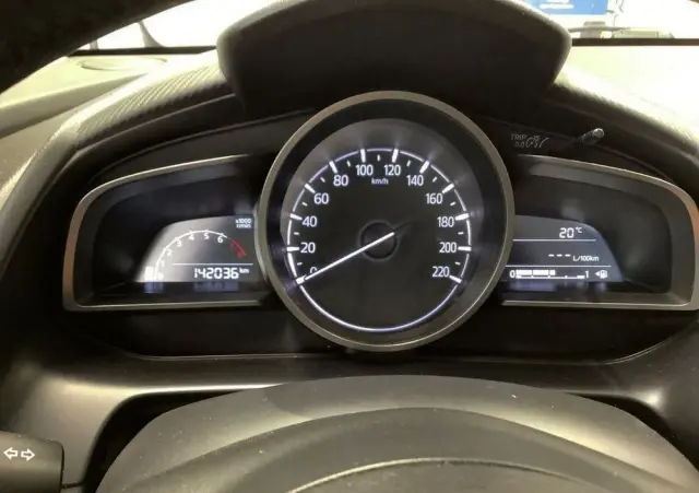 MAZDA 2 SKYACTIV-G 90 Center-Line