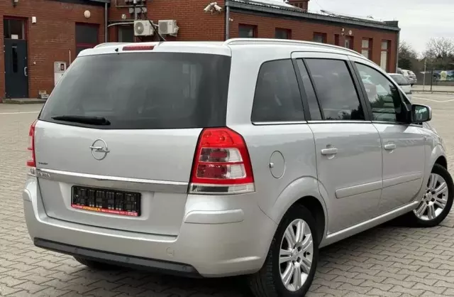OPEL Zafira 