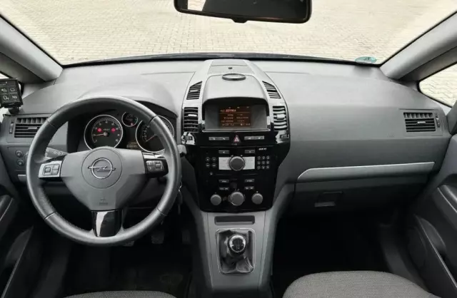 OPEL Zafira 