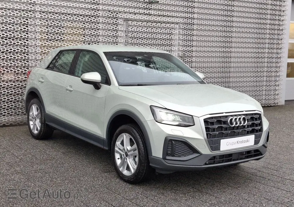 AUDI Q2 