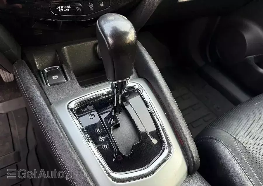 NISSAN Qashqai 1.6 DCi Black Edition Xtronic EU6