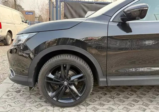 NISSAN Qashqai 1.6 DCi Black Edition Xtronic EU6