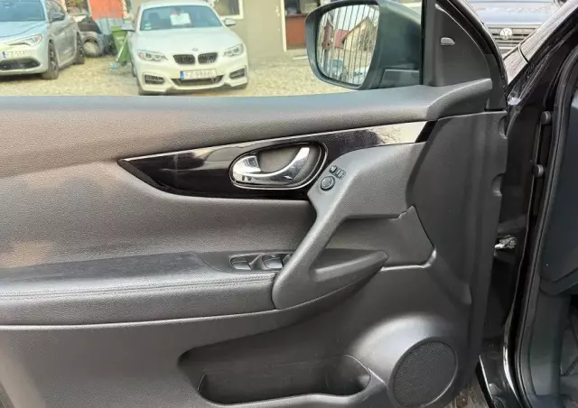 NISSAN Qashqai 1.6 DCi Black Edition Xtronic EU6
