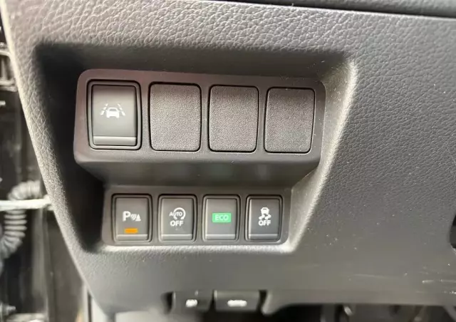 NISSAN Qashqai 1.6 DCi Black Edition Xtronic EU6