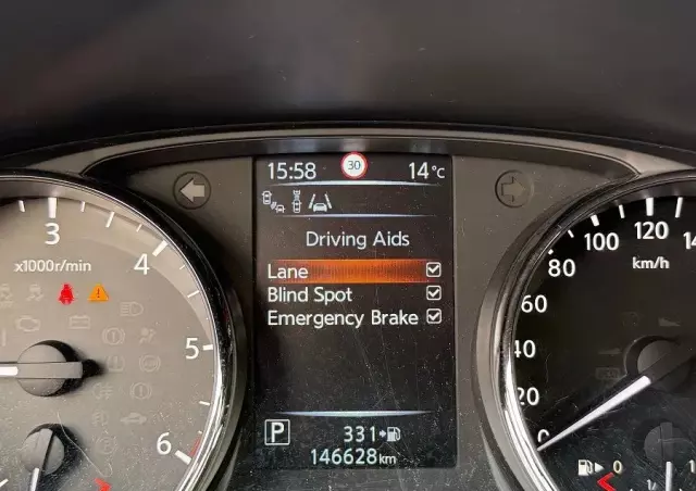 NISSAN Qashqai 1.6 DCi Black Edition Xtronic EU6