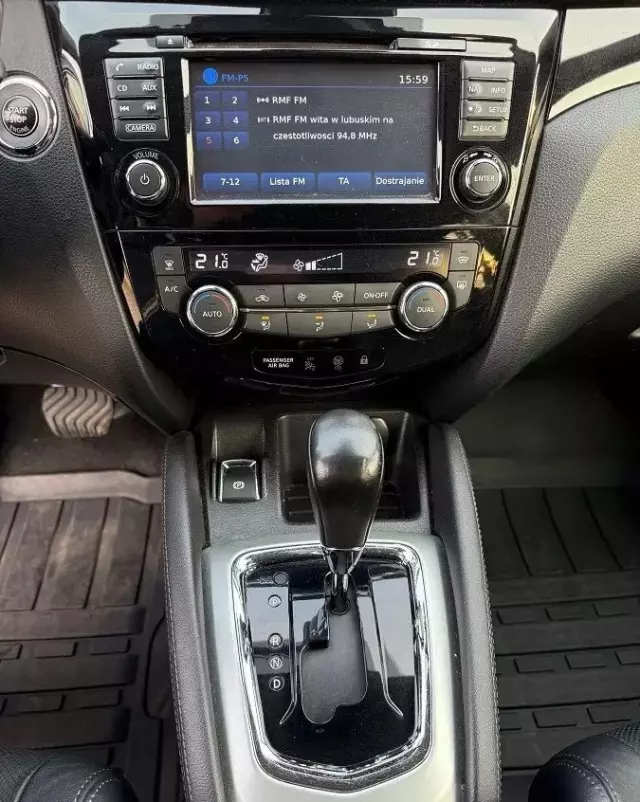 NISSAN Qashqai 1.6 DCi Black Edition Xtronic EU6