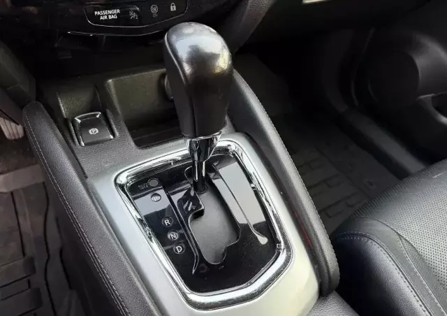 NISSAN Qashqai 1.6 DCi Black Edition Xtronic EU6