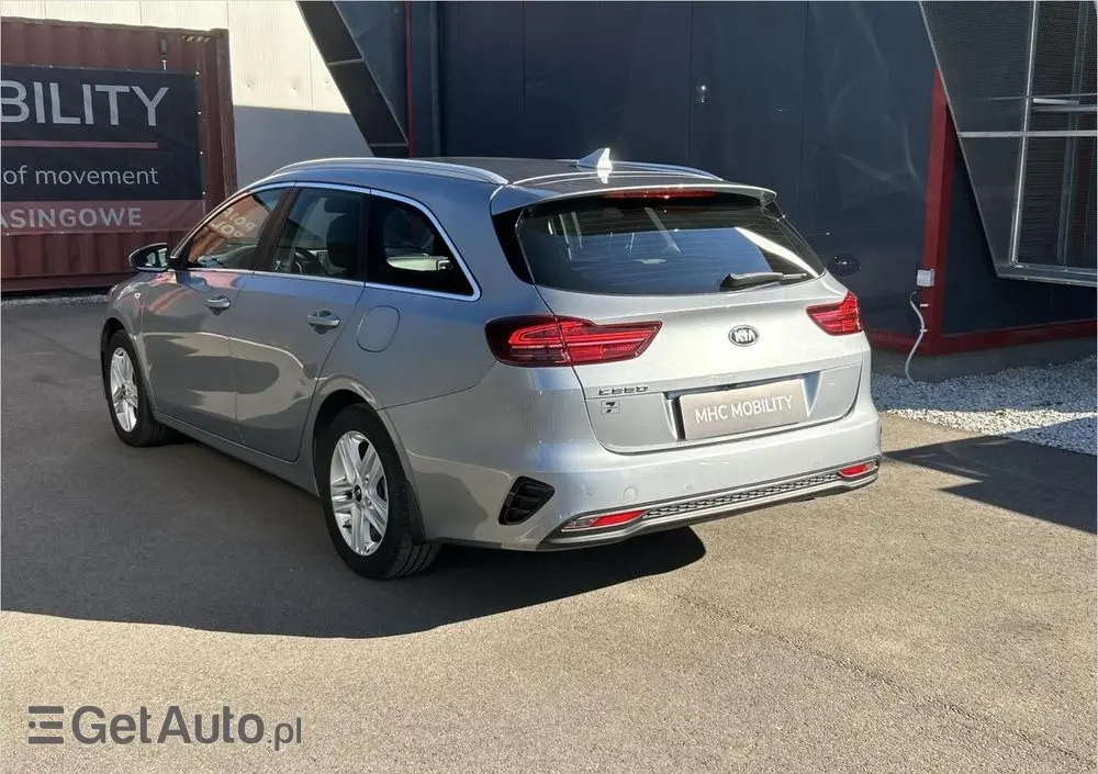 KIA Ceed 1.5 T-GDI M DCT
