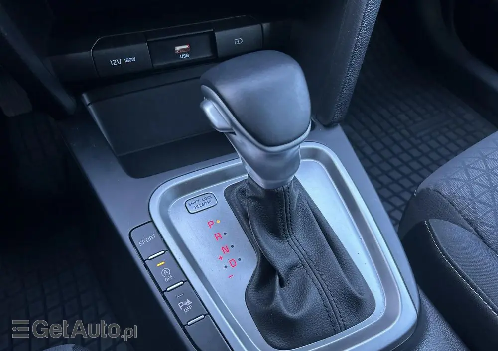 KIA Ceed 1.5 T-GDI M DCT