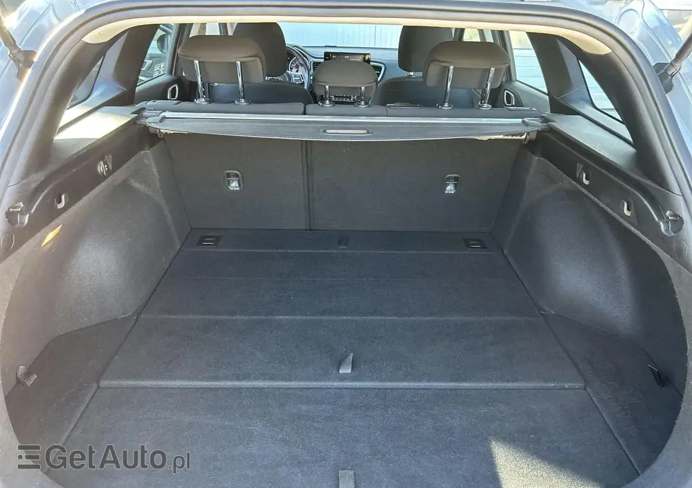 KIA Ceed 1.5 T-GDI M DCT