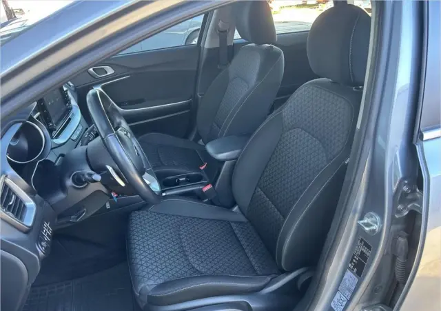 KIA Ceed 1.5 T-GDI M DCT