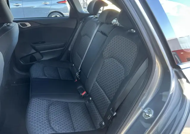 KIA Ceed 1.5 T-GDI M DCT