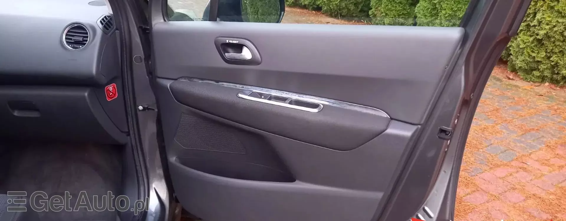 PEUGEOT 3008 1.6 VTI (156 KM)