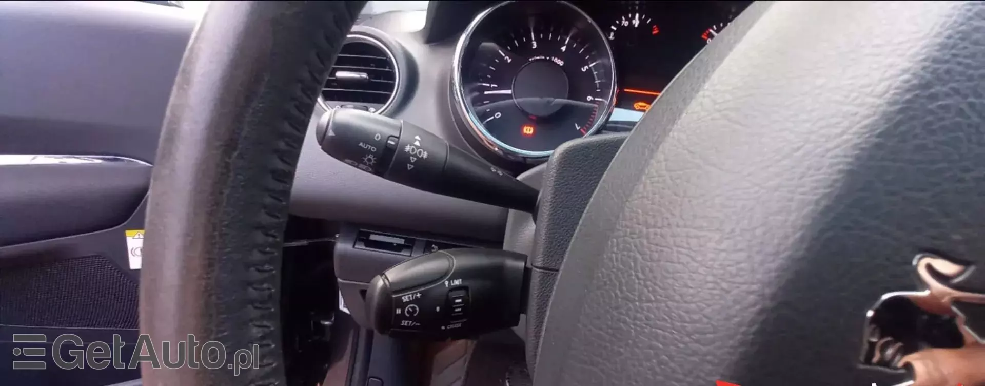 PEUGEOT 3008 1.6 VTI (156 KM)