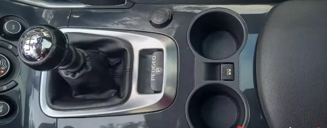 PEUGEOT 3008 1.6 VTI (156 KM)