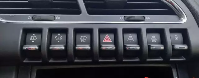 PEUGEOT 3008 1.6 VTI (156 KM)