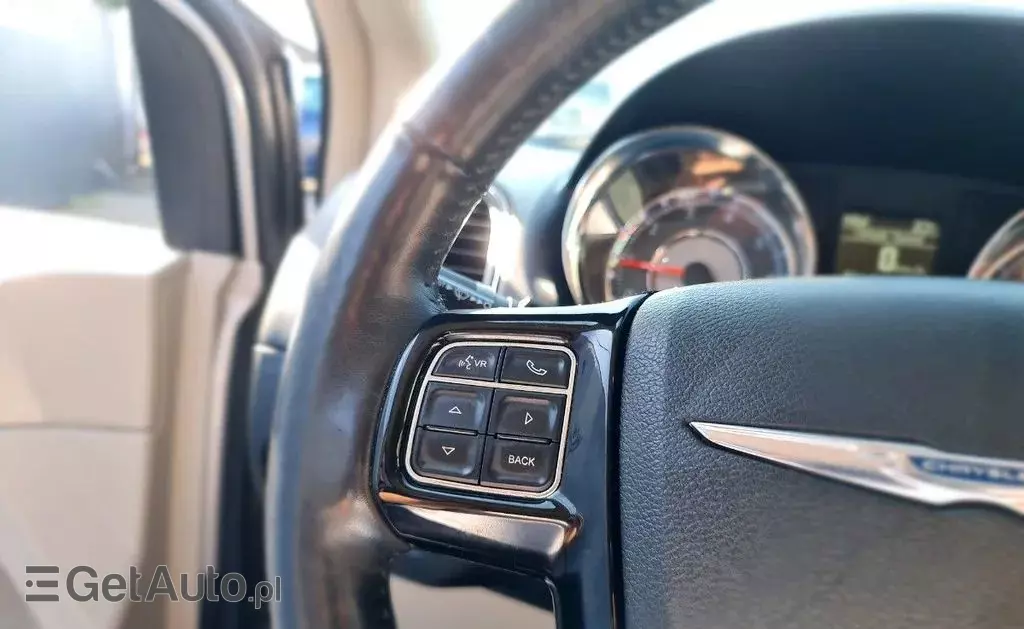 CHRYSLER Town & Country 