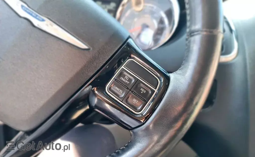 CHRYSLER Town & Country 